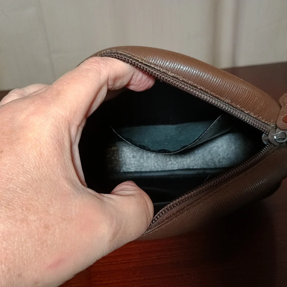Burberrys Nova Check Shoulder Bag - Picture 6 of 7